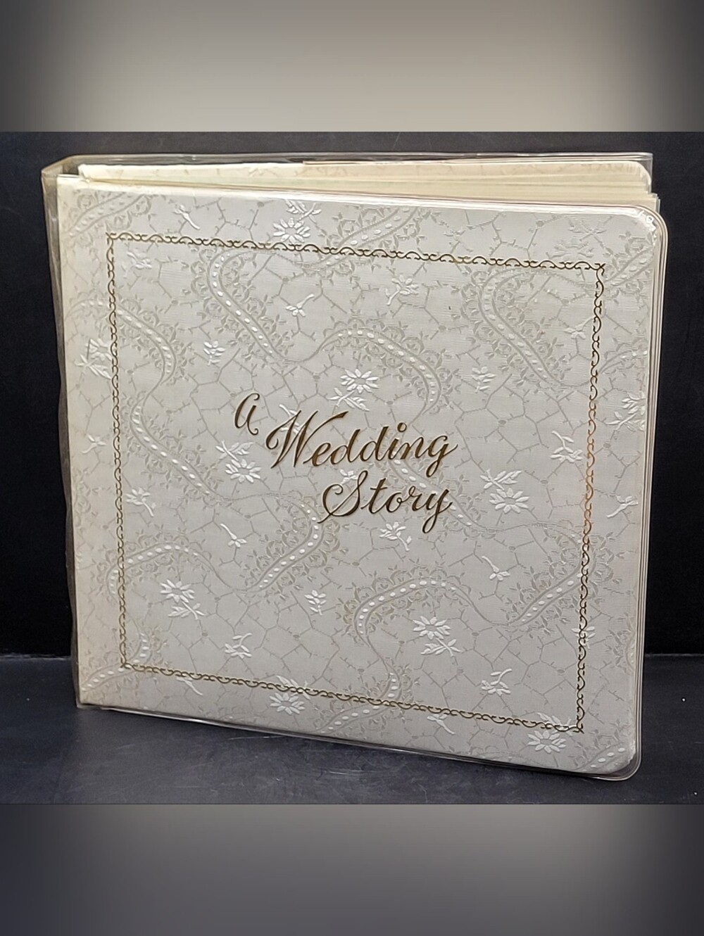 Vintage Wedding Story Photo Album Ivory Brocade Lace Embossed Padded Canada 9x9